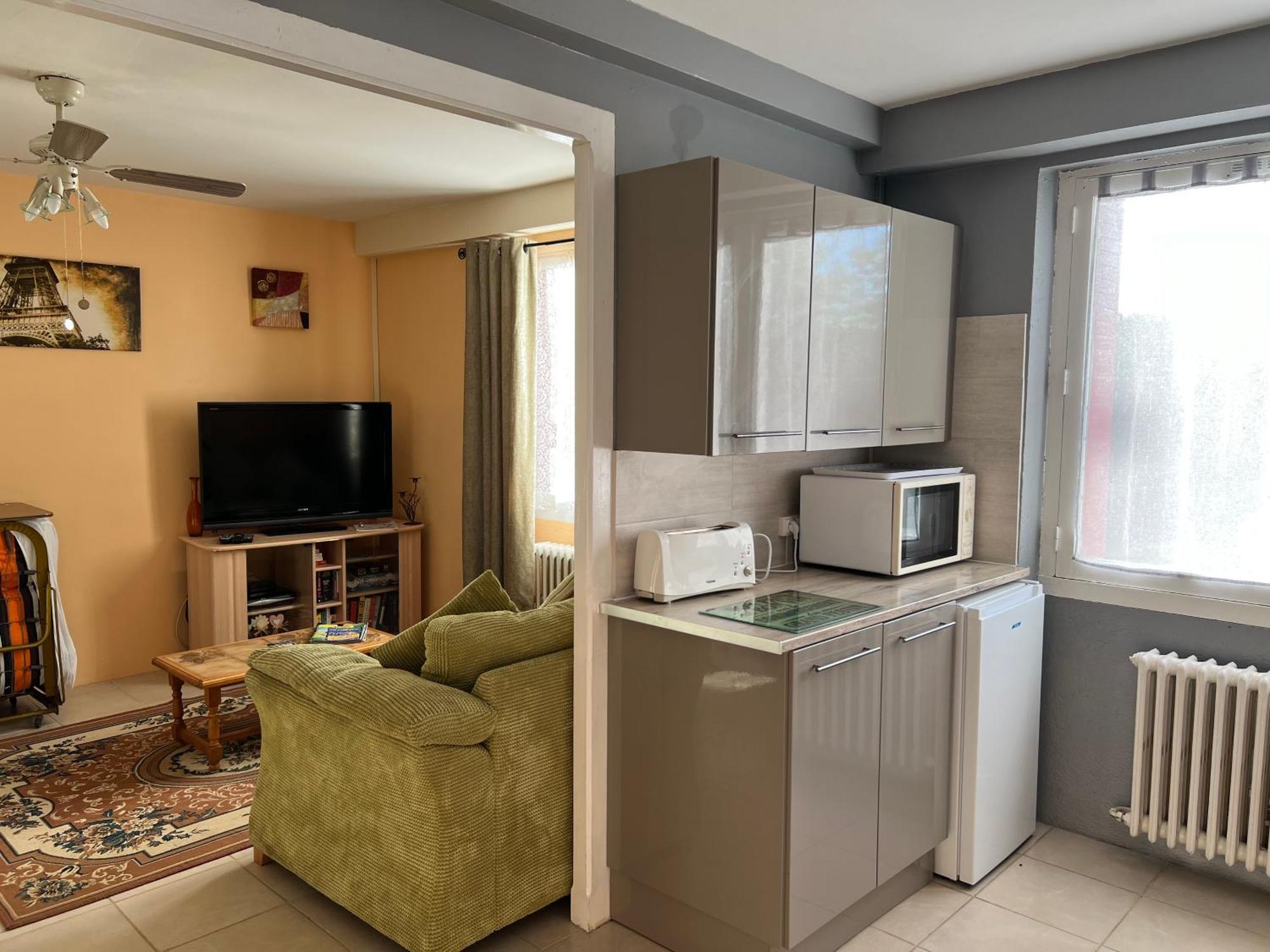 Gite Du St Martin Apartment Oradour-Fanais Ngoại thất bức ảnh